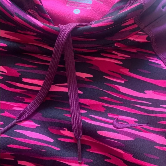 Nike Thermafit Sweatshirt/Hoodie size small pink camo - Picture 7 of 8